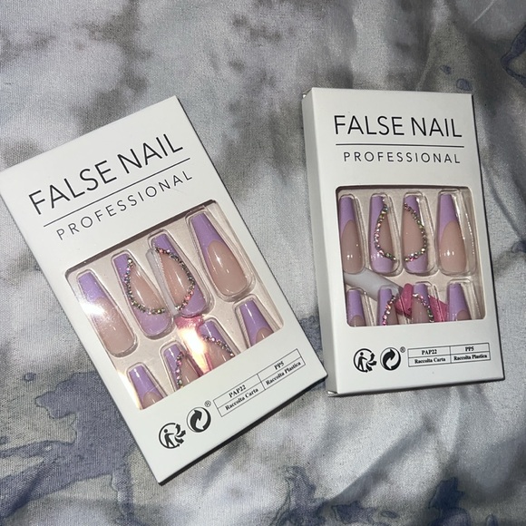 *4 FOR $15* | Lavender Heart Long Press On Nails | BundleNSave - Picture 2 of 3